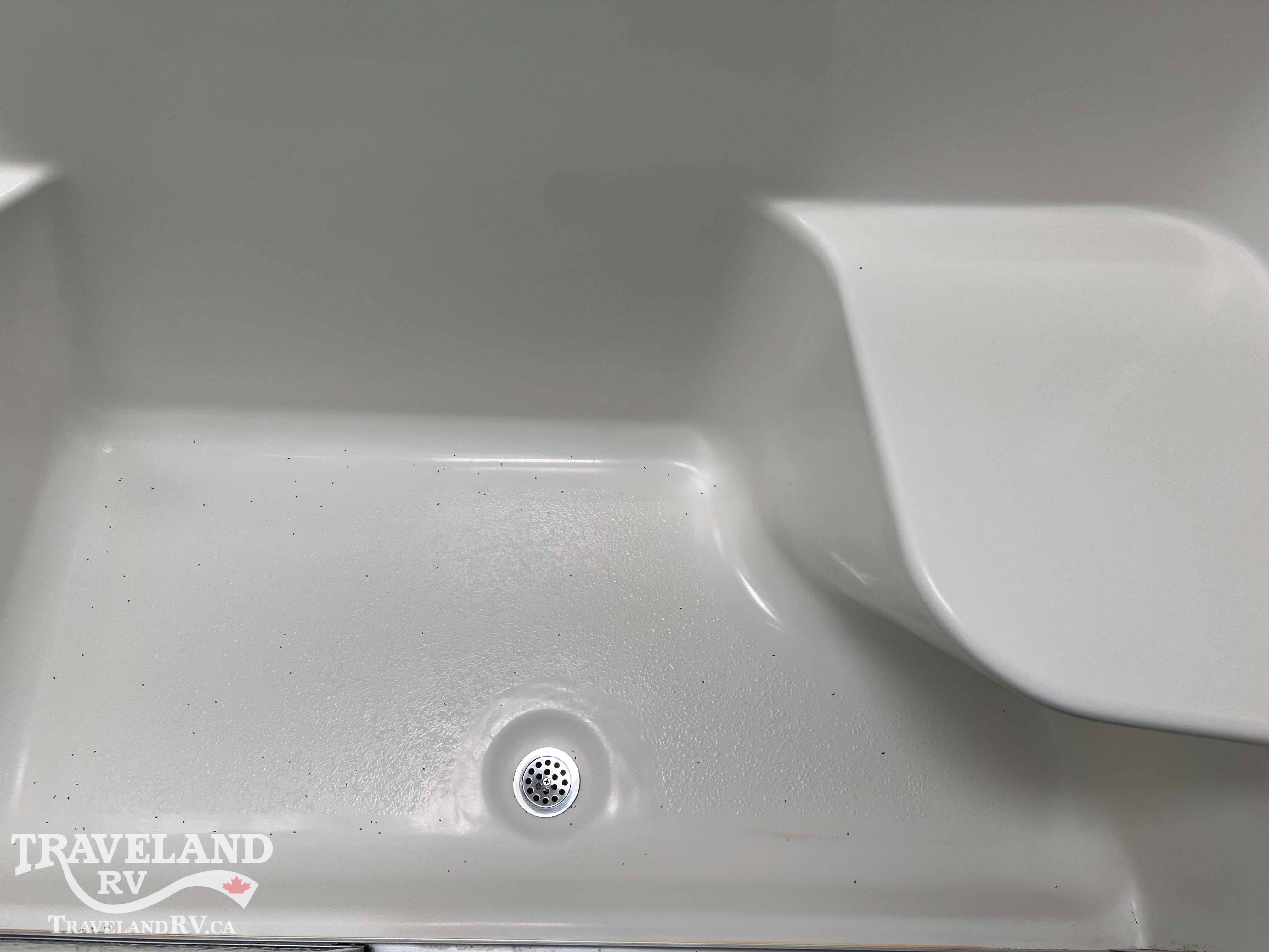 2021 Keystone Montana 3780RL - Image 30