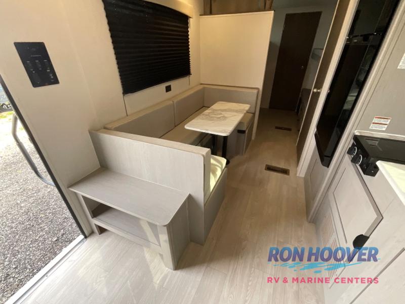 2025 COACHMEN VIKING 25QBH - Image 7