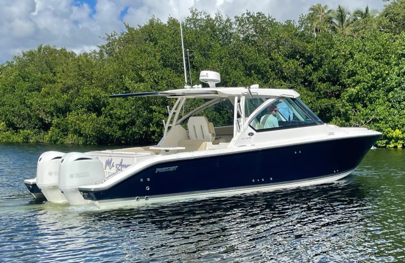2018 Pursuit 325 DC - Image 4
