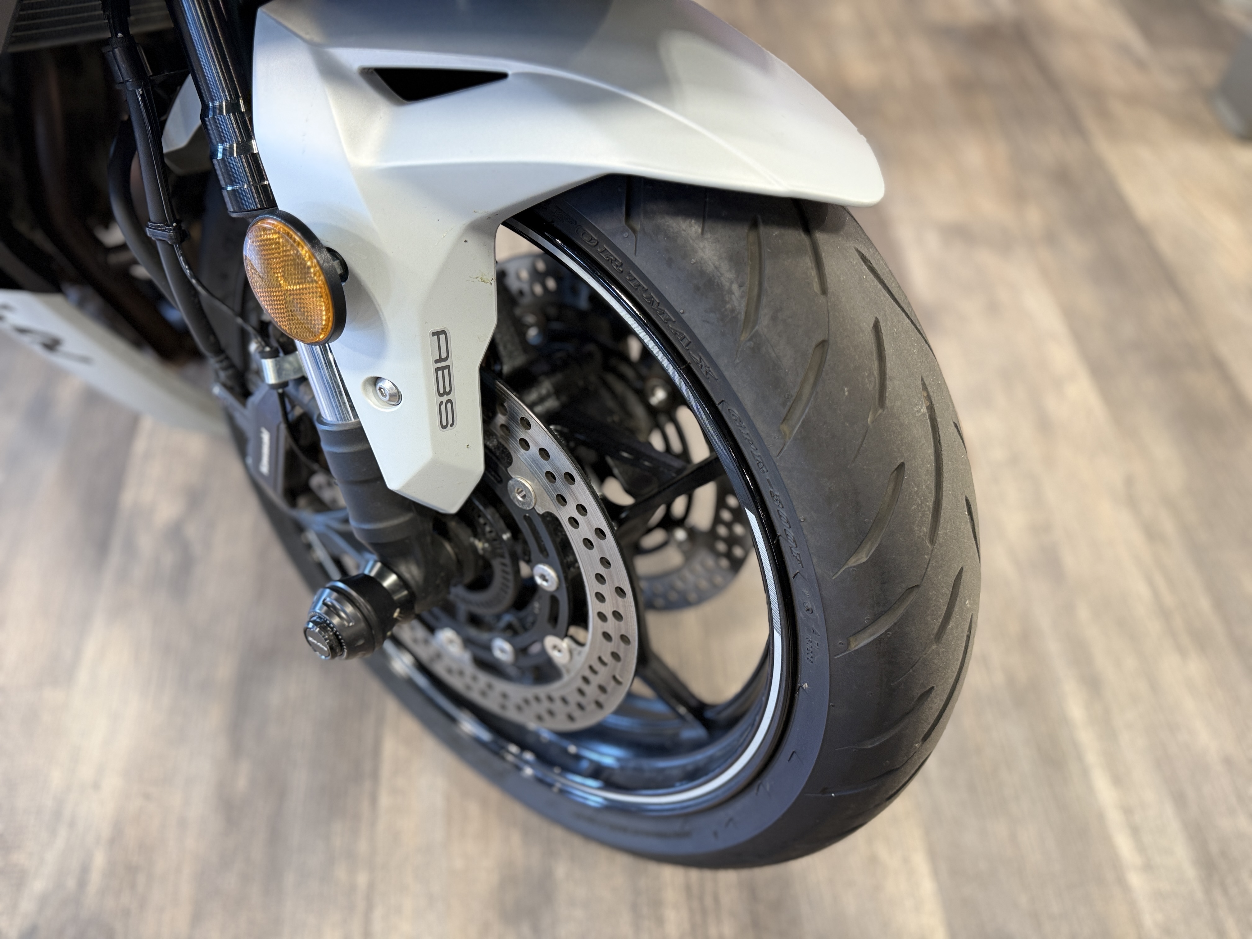 2025 Kawasaki NINJA® ZX™-4RR ABS - Image 5