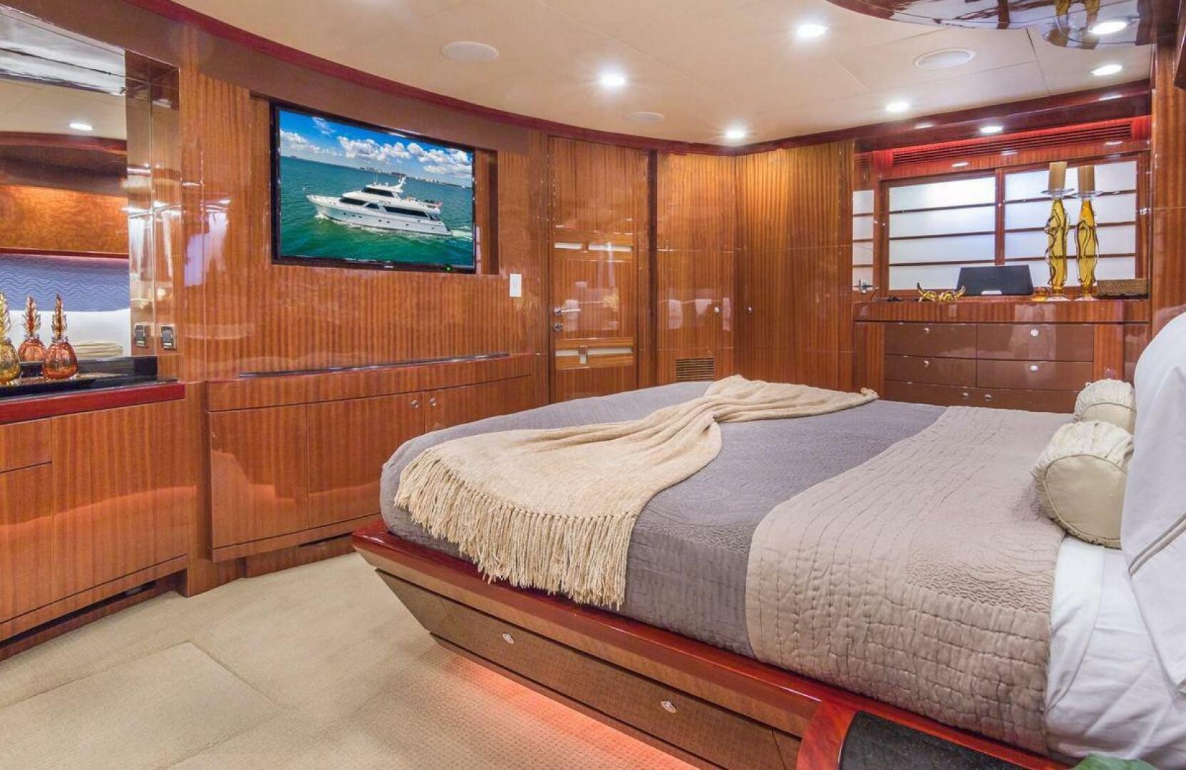 2008 Ocean Alexander 100 Skylounge Megayacht - Image 12