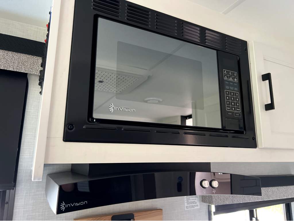 2026 VENTURE RV STRATUS 282VFD - Image 13