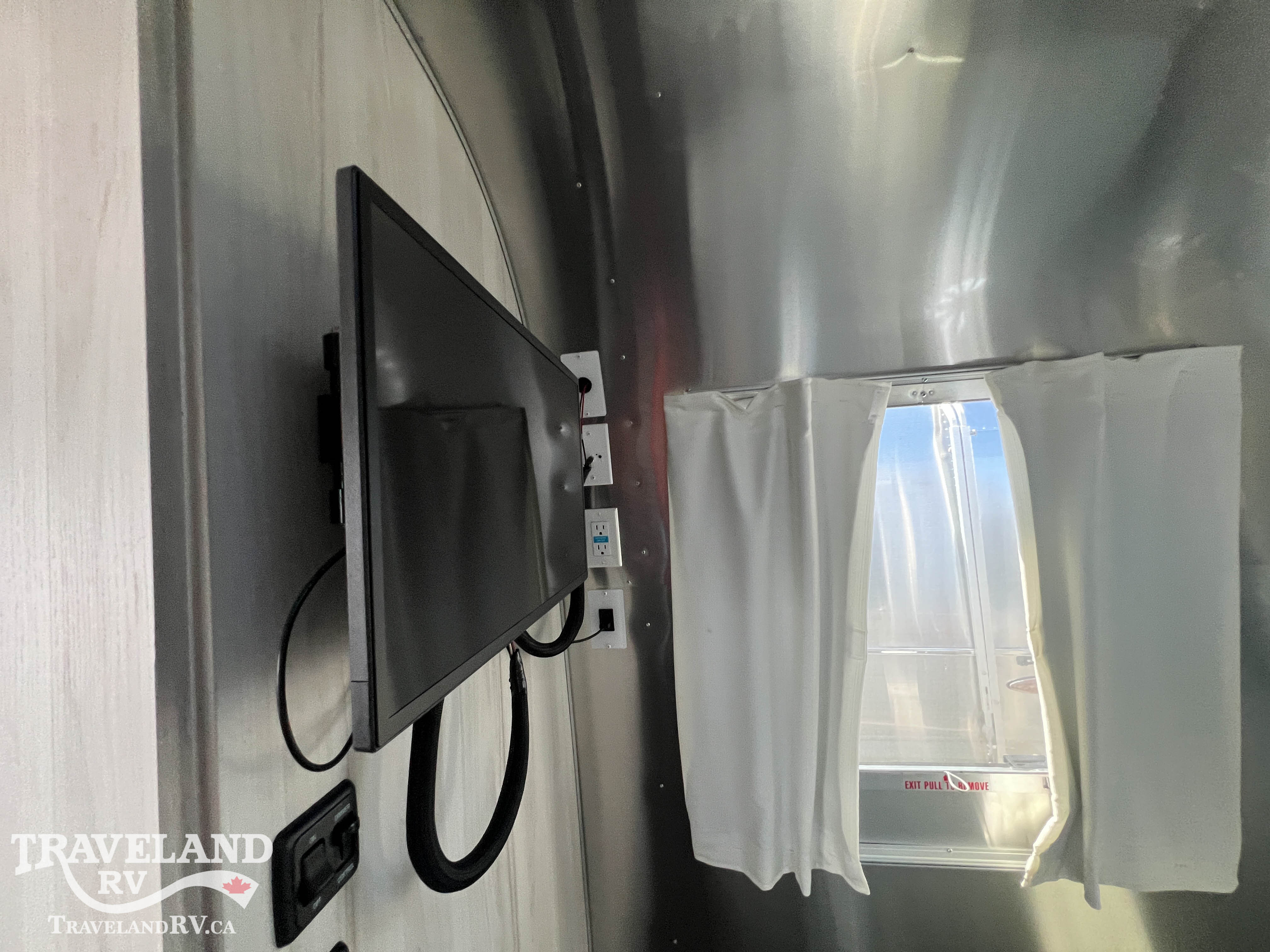 2023 AIRSTREAM 23FB INTERNATIONAL - Image 9