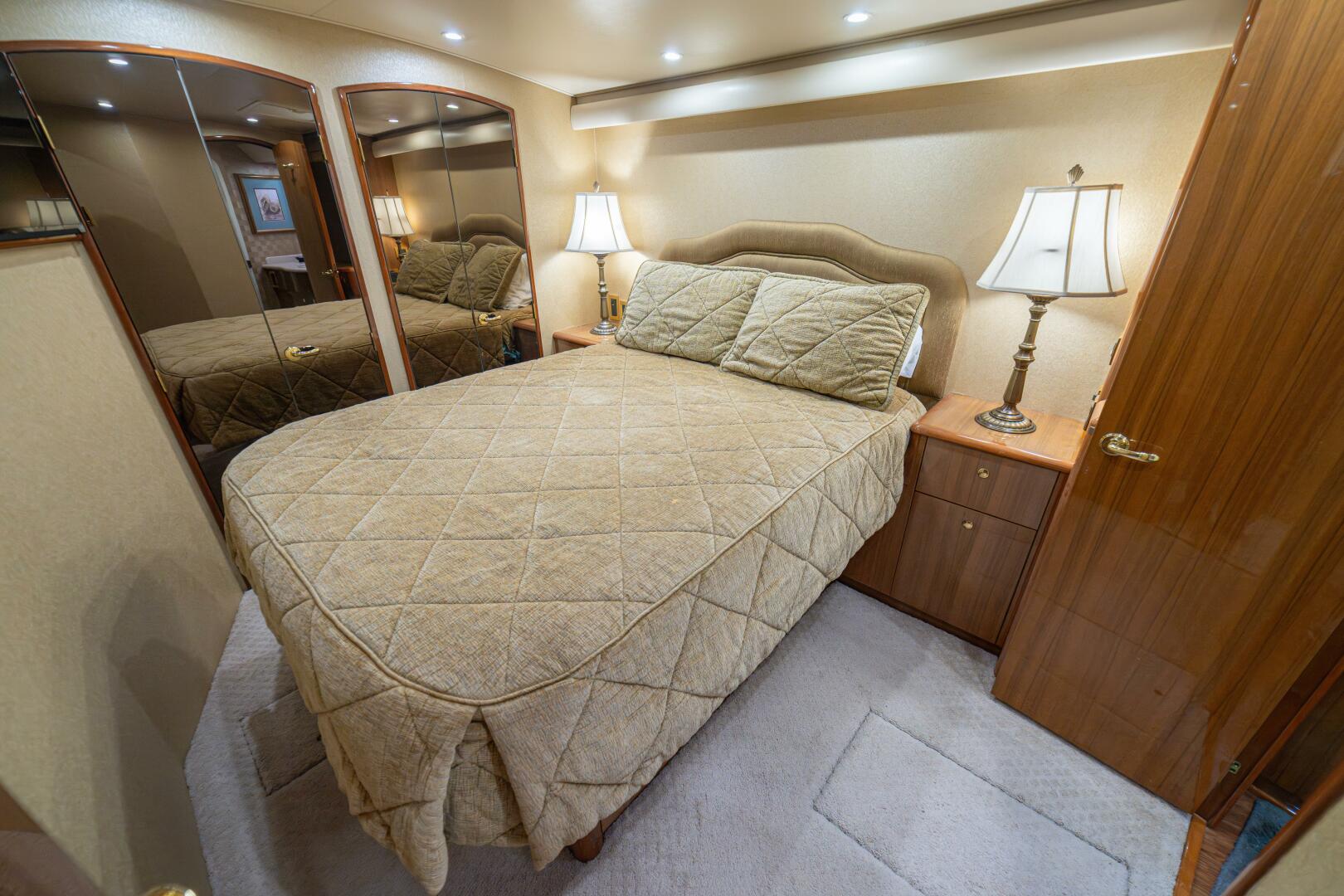 2006 Viking 56 Convertible - Image 60