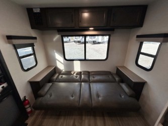 2026 VENTURE RV SPORTTREK STINGER 232VRL - Image 11