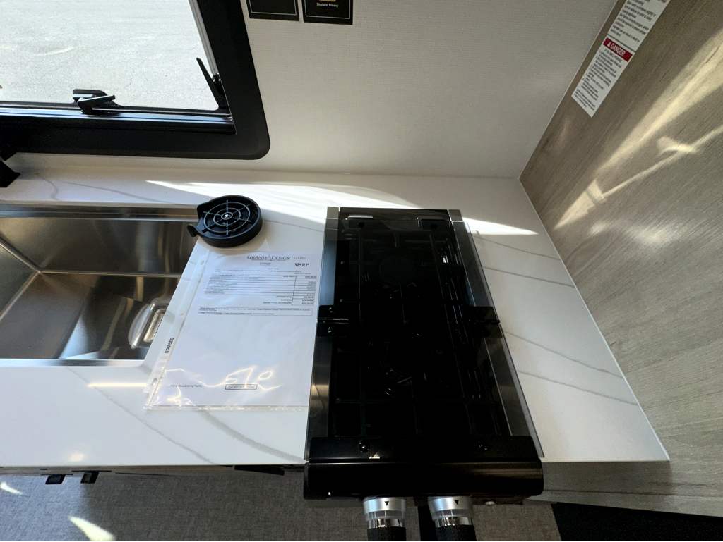 2026 Grand Design Lineage Series M 25TK - Image 19