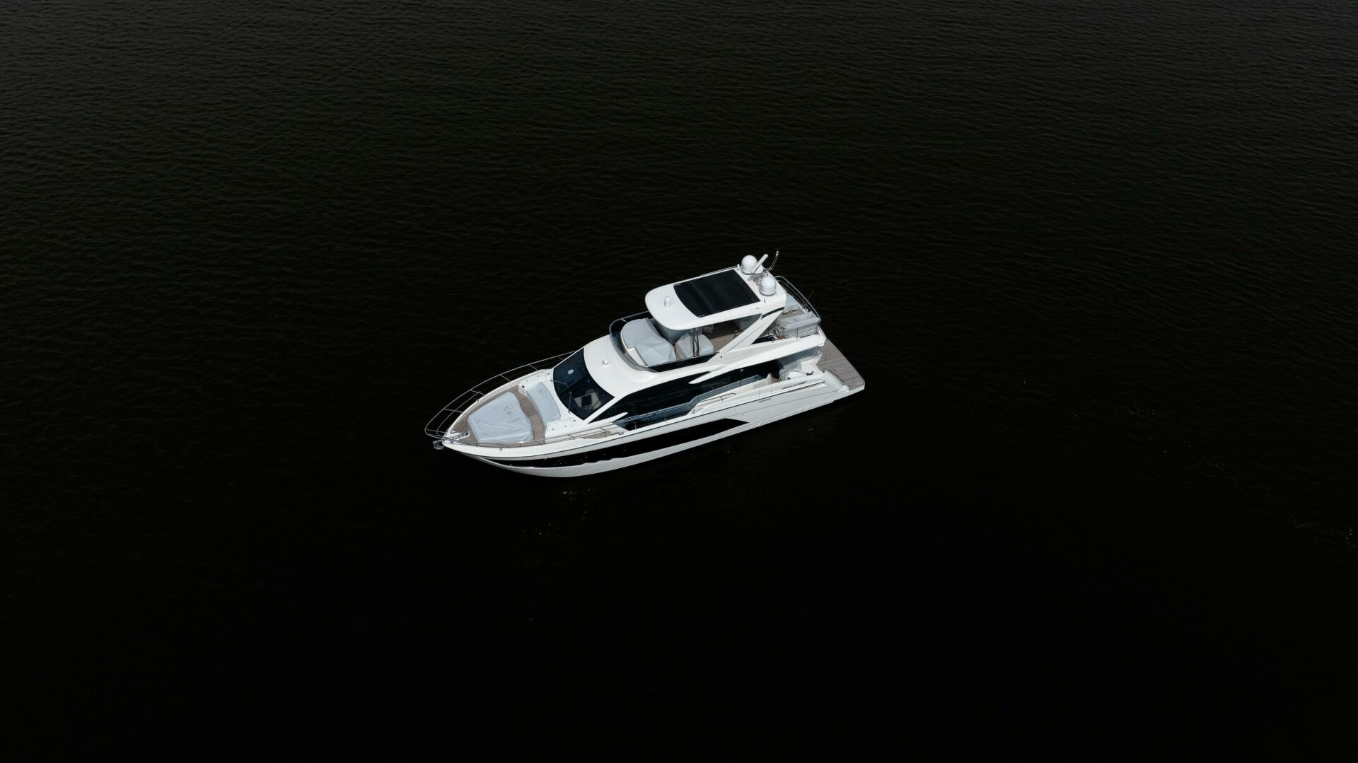 2022 Absolute 62 Fly - Image 9