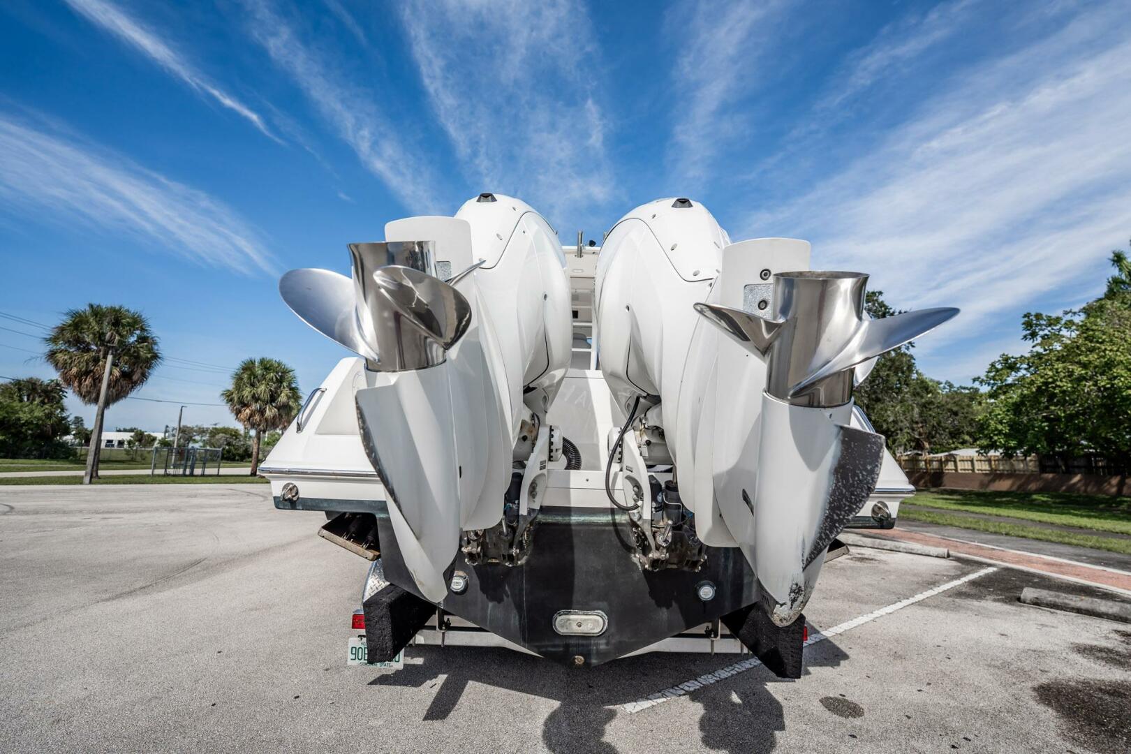 2021 Everglades 335 Center Console - Image 52