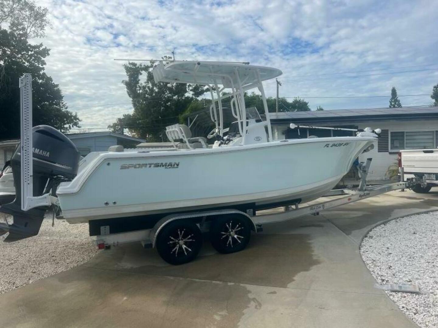 2021 Sportsman Open 232 Center Console - Image 2