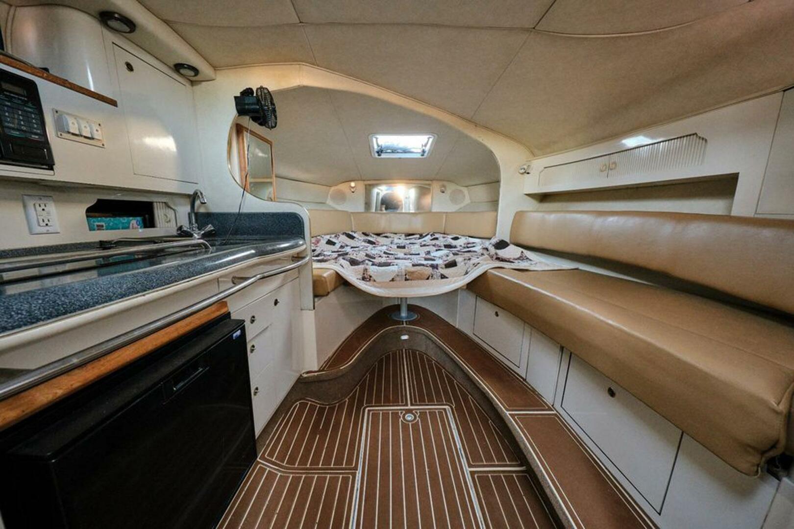 1997 Sea Ray 290 Sundancer - Image 4