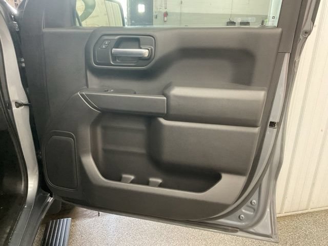 2019 Chevrolet Silverado 1500 Crew Cab LT 4WD - Image 32
