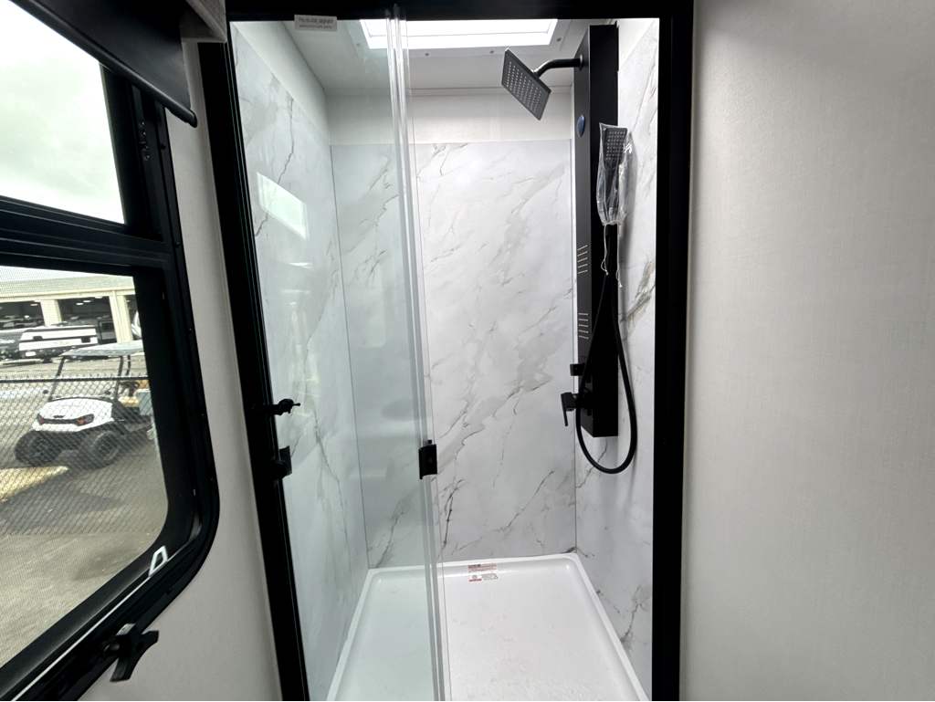 2027 JAYCO GREYHAWK XL 32U - Image 29