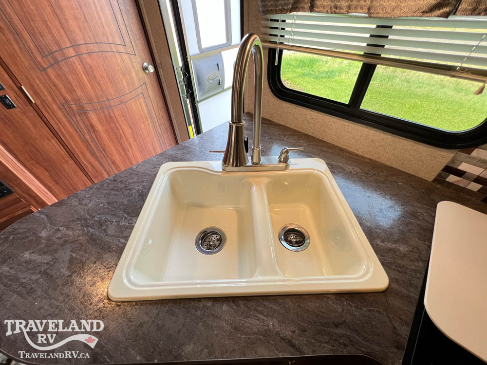 2018 Heartland Wilderness WD 2475BH - Image 24