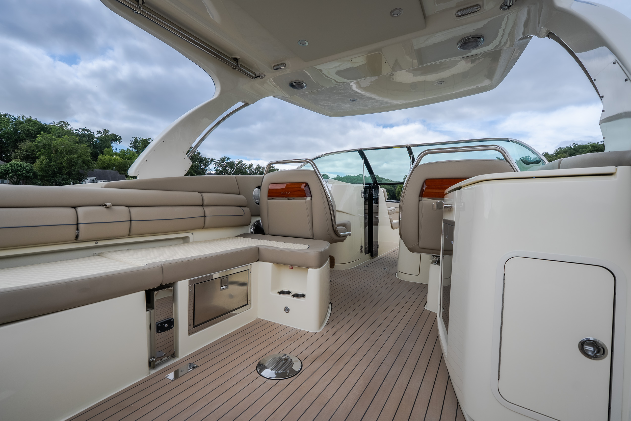2027 Chris Craft Launch GT 35 ME - Image 23