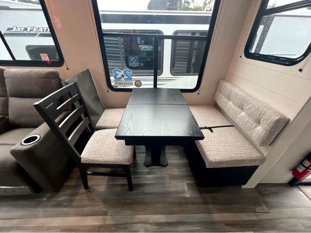2026 Jayco Jay Flight Bungalow 401LOFTDS - Image 1