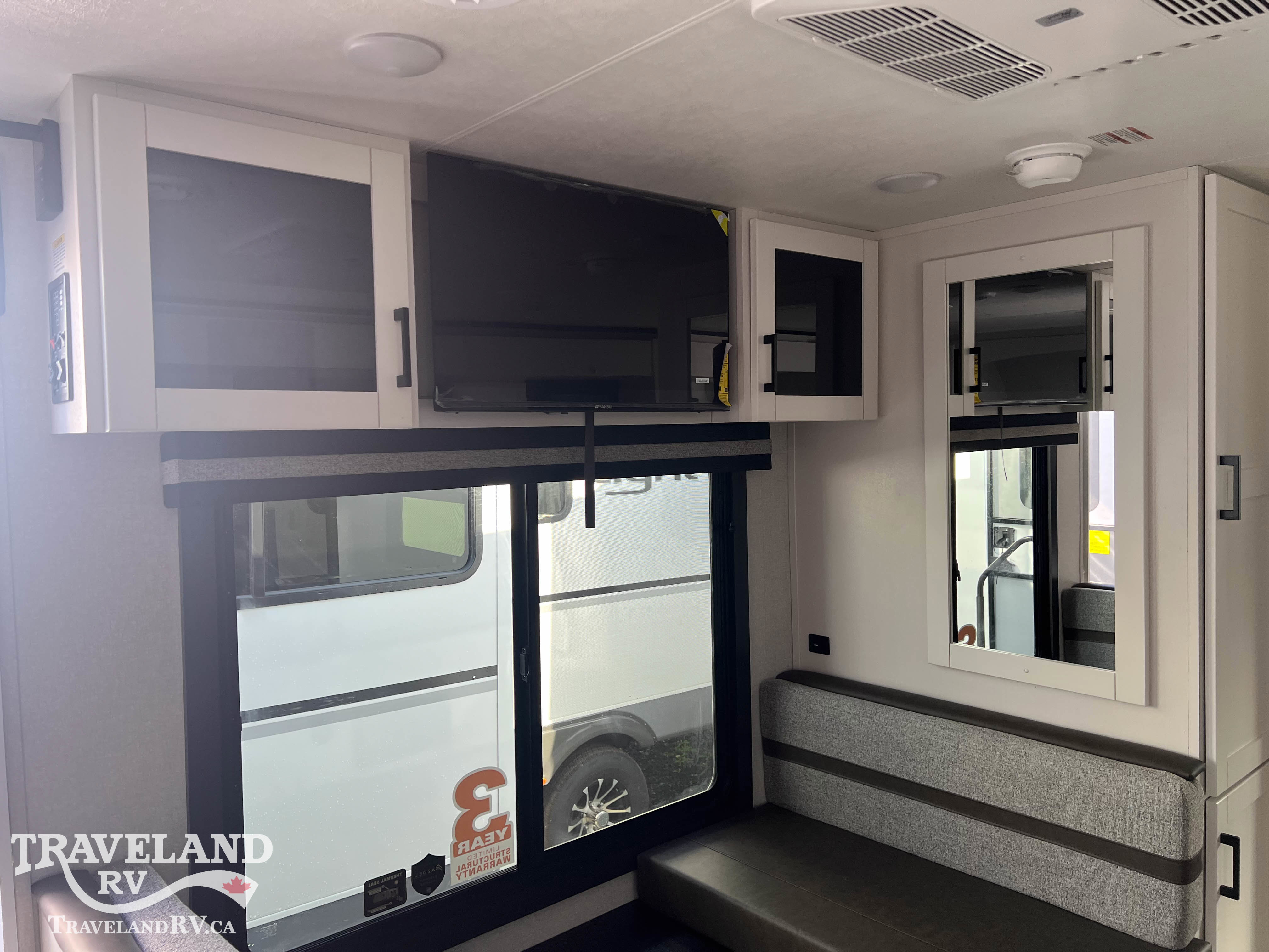 2026 Highland Ridge Range Lite 211RKM - Image 13