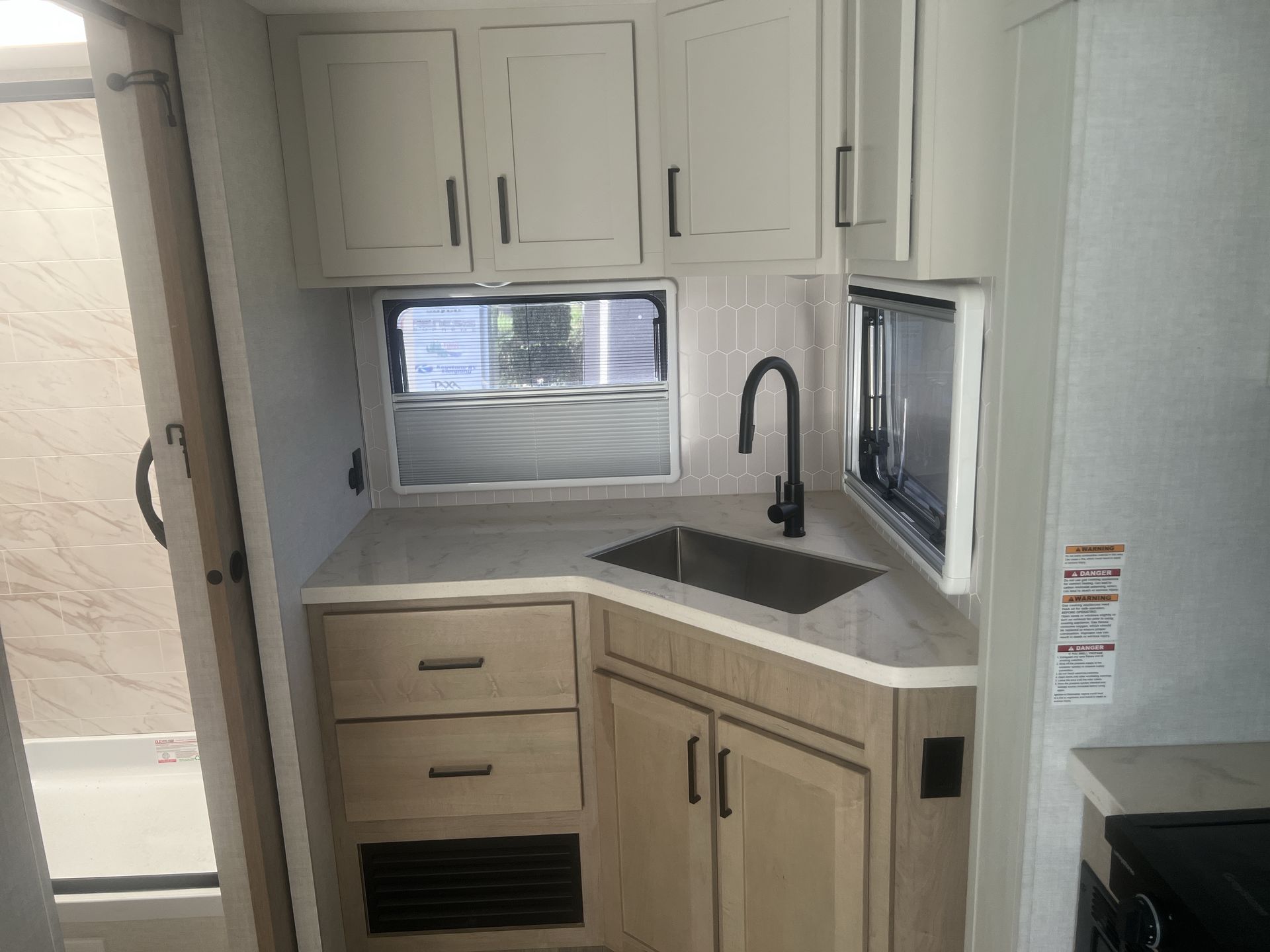 2027 Ember RV Touring Edition 2300MLL - Image 25