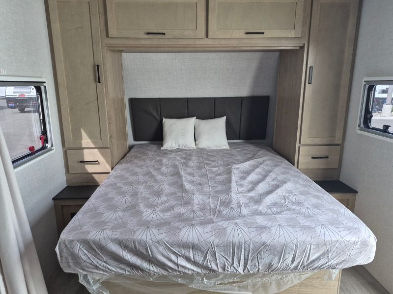 2027 Ember RV Touring Edition 2200ETL - Image 14