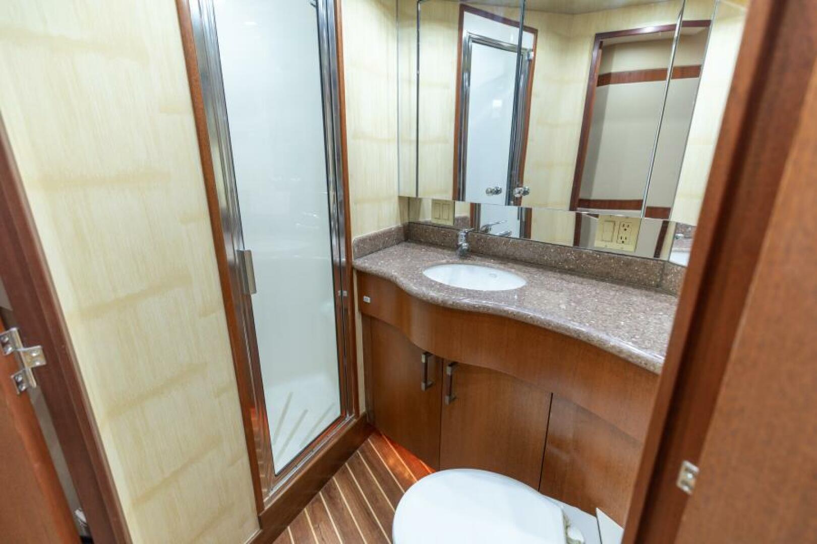 2008 Hatteras 60 Convertible - Image 17