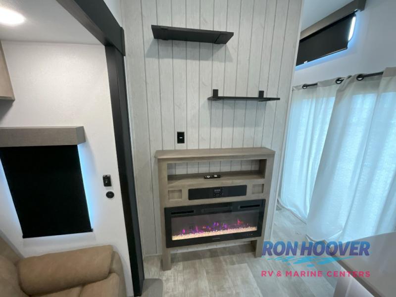 2026 PALOMINO 429LFT - Image 7