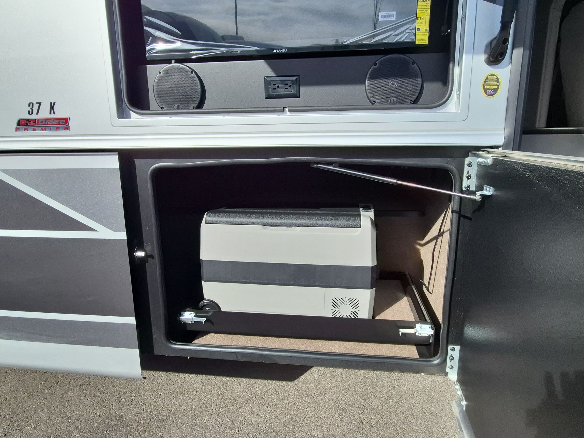 2027 Entegra Coach Accolade 37K - Image 13