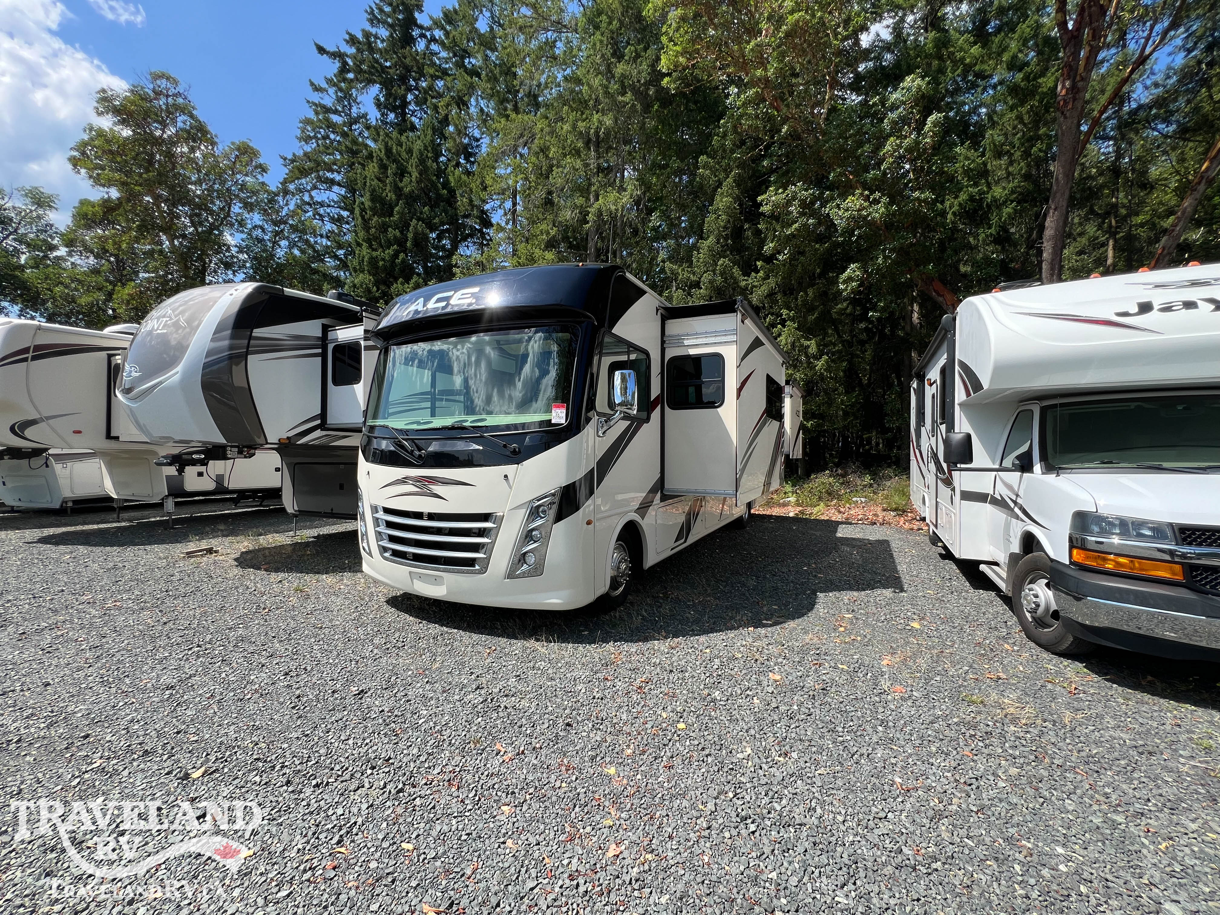2022 Thor Motor Coach ACE 33.1 - Image 2