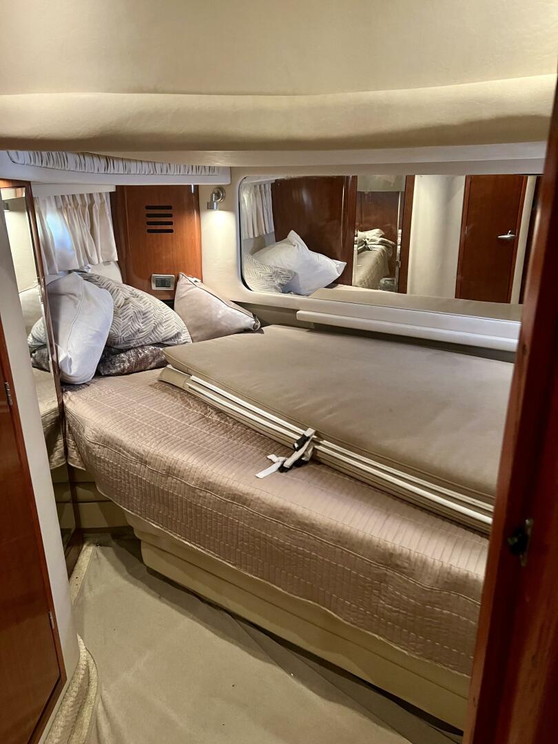 2004 Sea Ray 46 Sundancer - Image 24