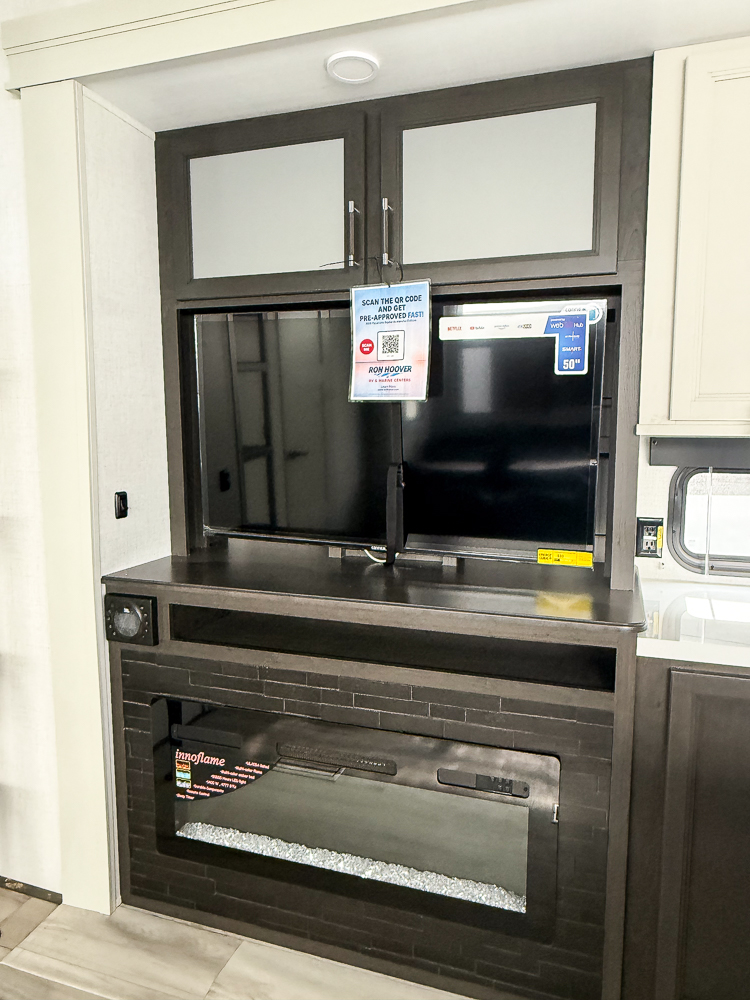 2026 KEYSTONE 390DS - Image 35
