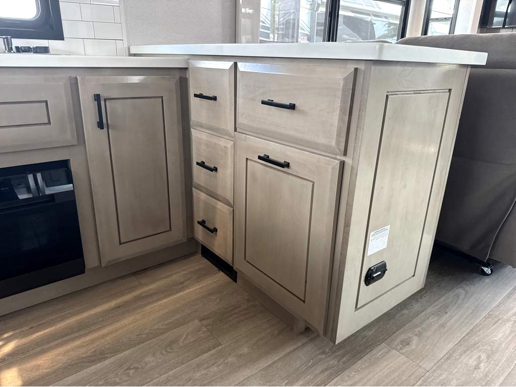 2027 JAYCO PINNACLE 38FBRK - Image 19