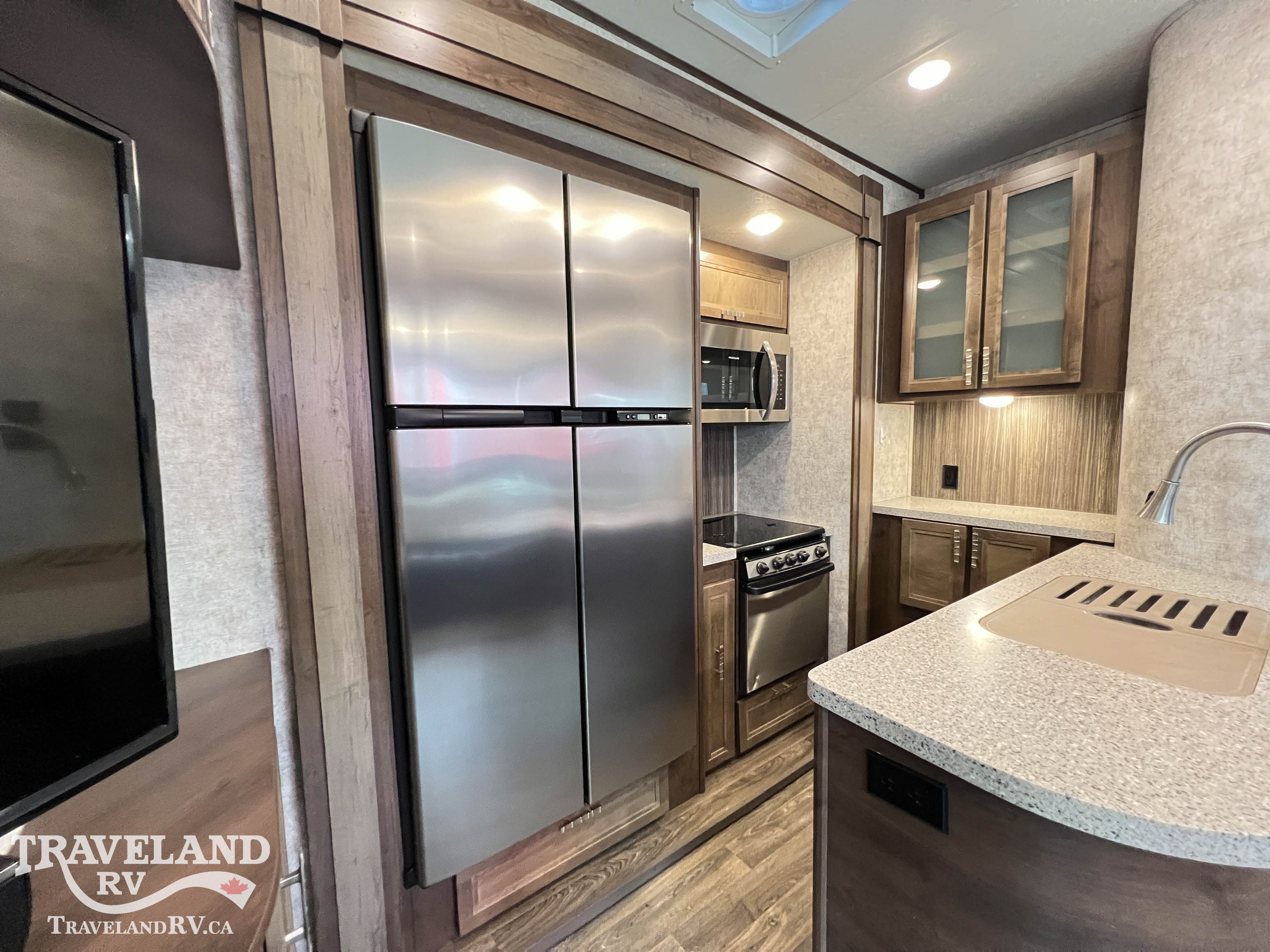 2019 Highland Ridge Highlander HF350H - Image 26