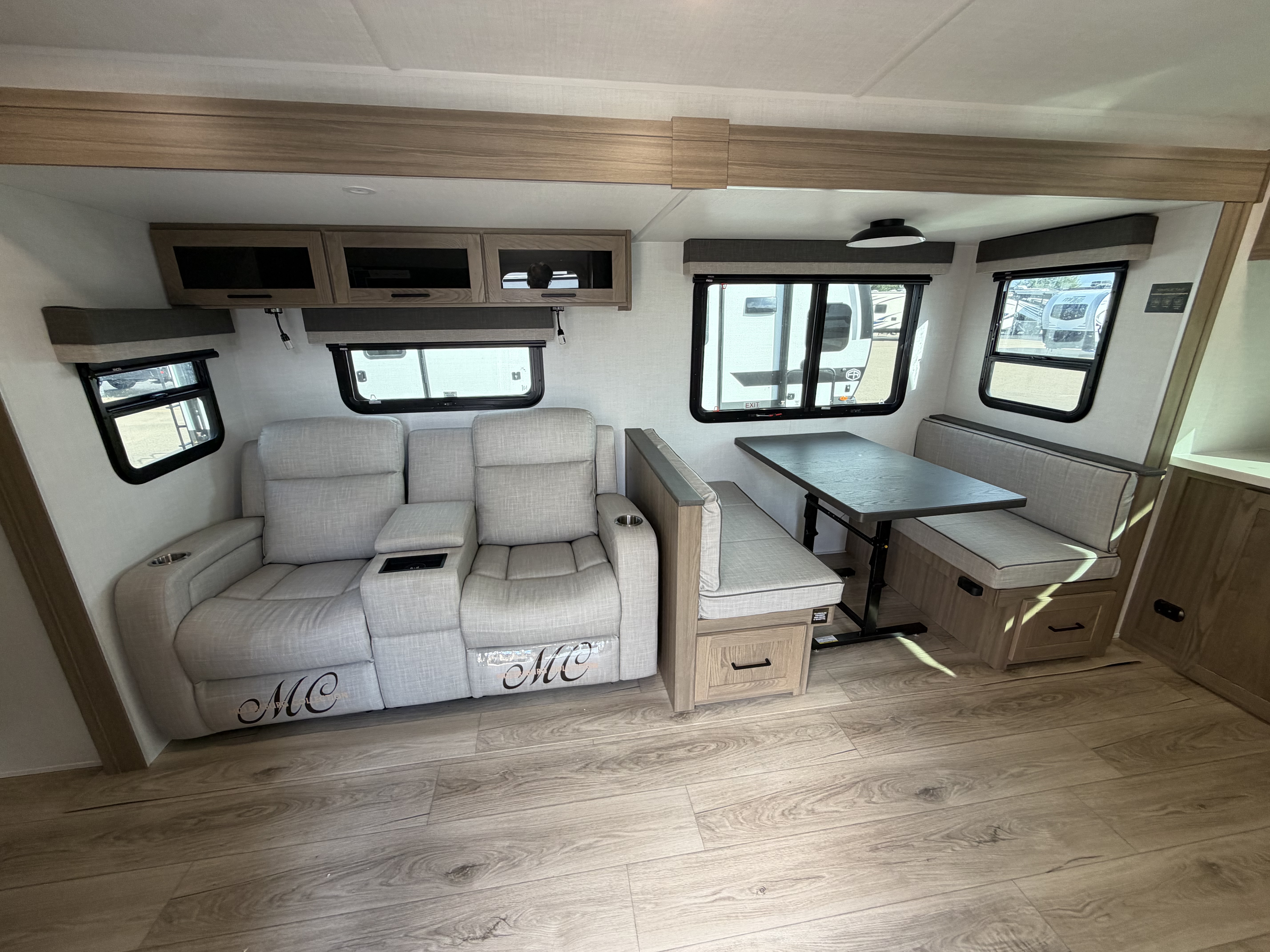 2027 Forest River Rockwood Ultra Lite 2608BS - Image 10