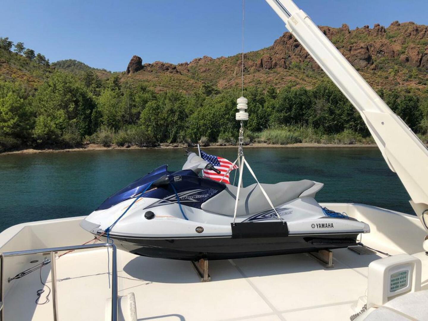 2008 Ferretti Yachts 830 - Image 23