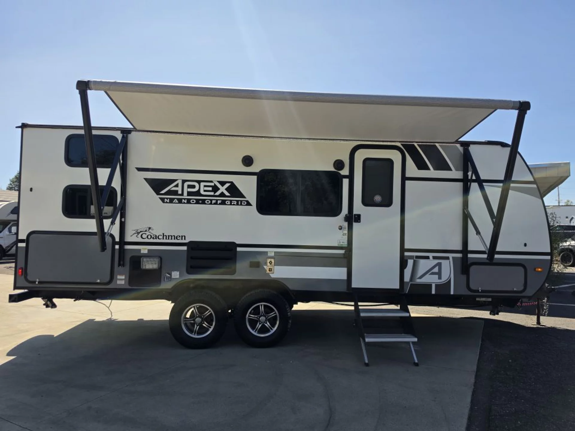 2022 COACHMEN APEX NANO 208BHS - Image 6
