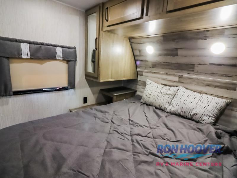 2023 PALOMINO 26RBSS - Image 25