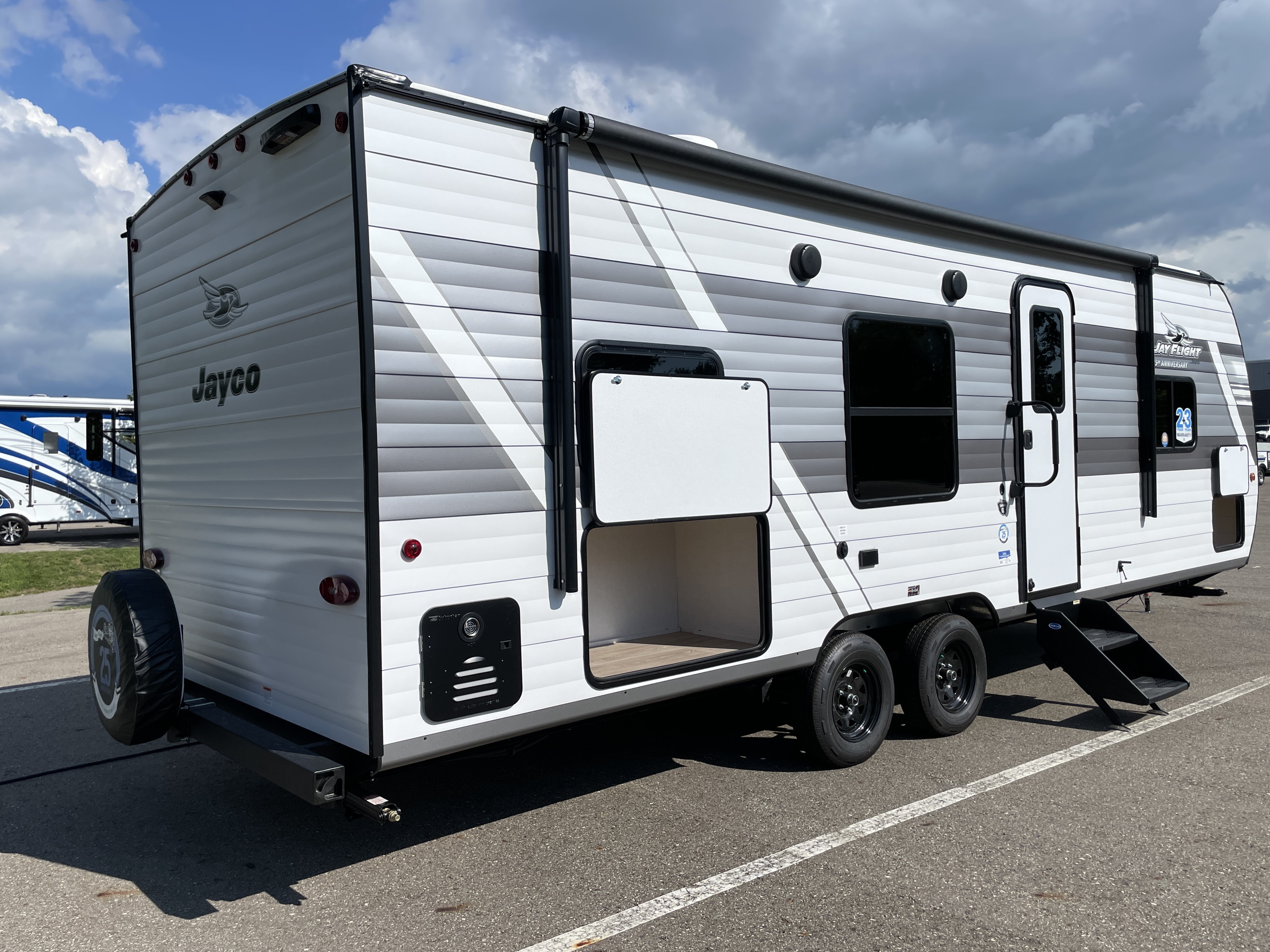 2027 Jayco Jay Flight 260BH - Image 4