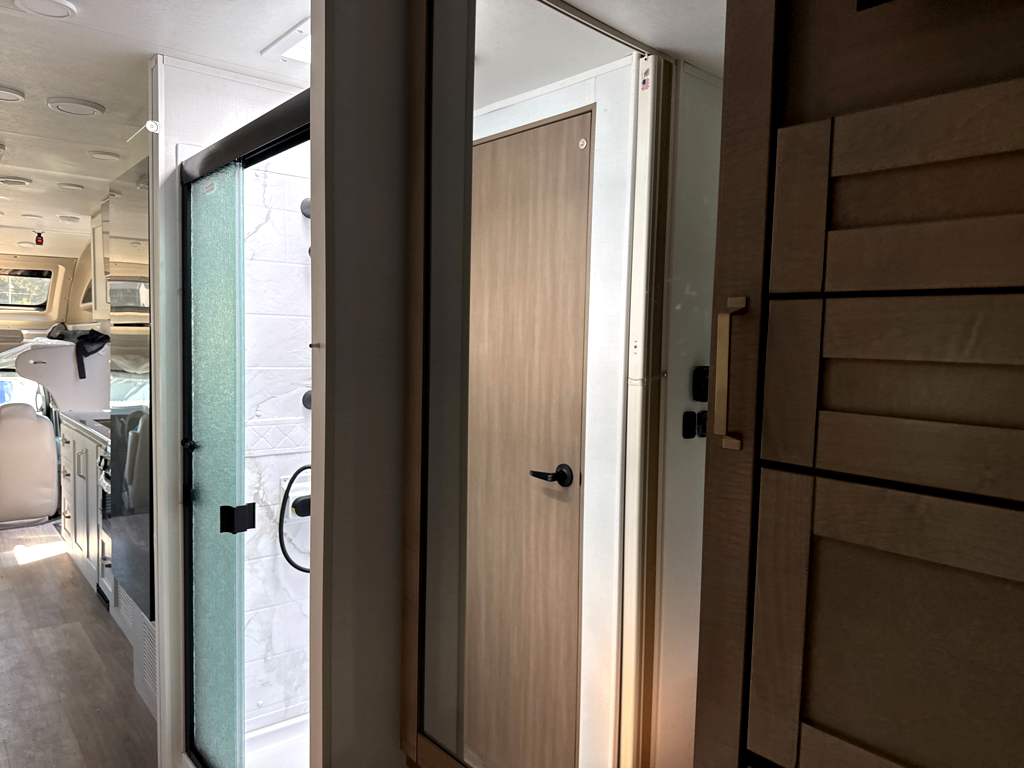 2027 ENTEGRA COACH ODYSSEY 29V - Image 30