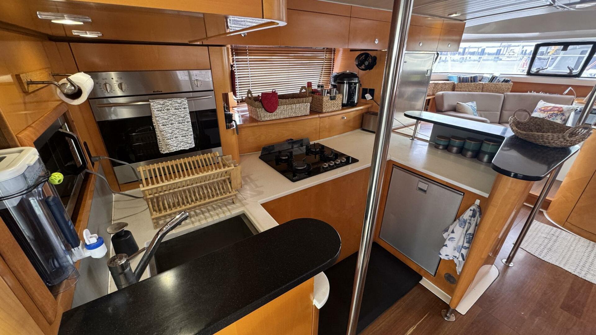 2009 Fountaine Pajot Cumberland 46 - Image 10