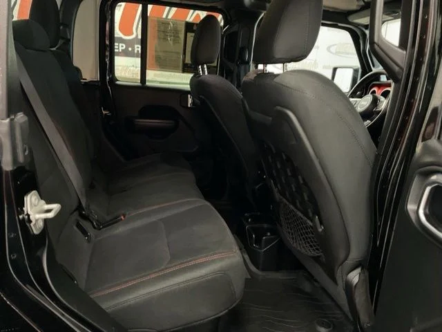 2020 Jeep Gladiator Crew Cab Rubicon 4WD - Image 23