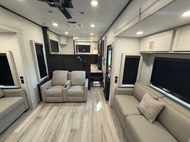 2026 Keystone Alpine 3820FK - Image 14