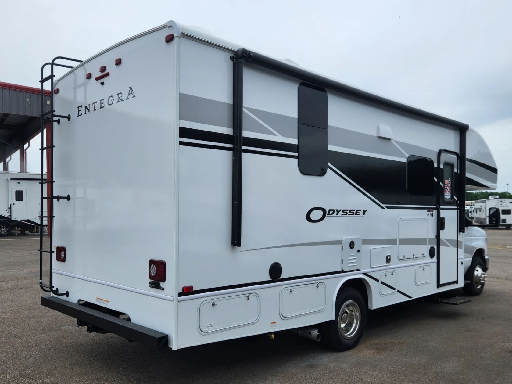 2027 ENTEGRA COACH ODYSSEY 24B - Image 4
