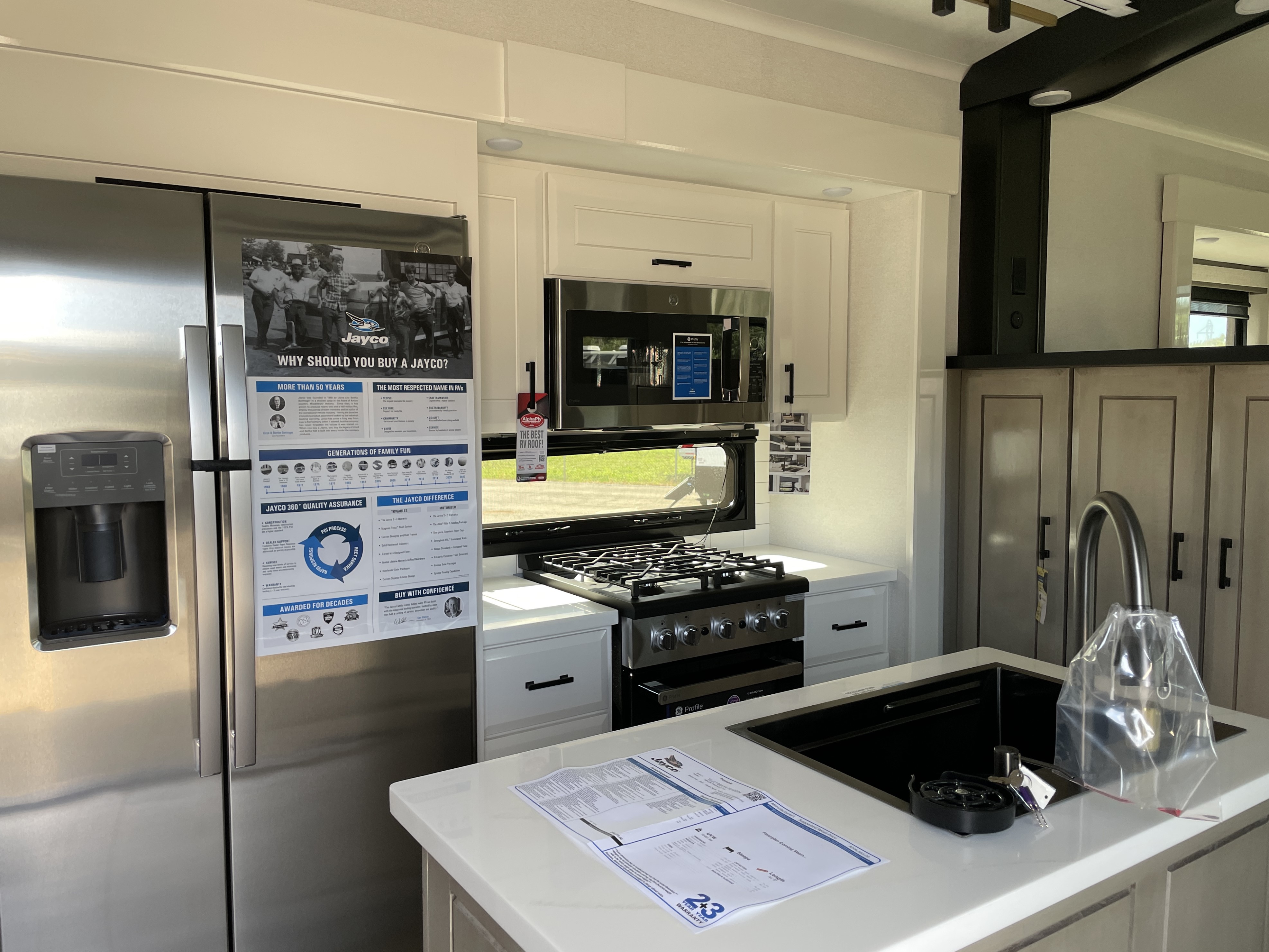 2027 Jayco Pinnacle 39FLOK - Image 19