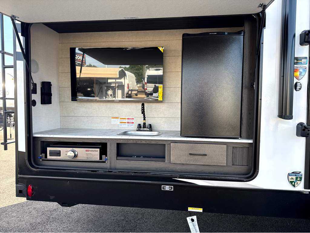 2027 VENTURE RV SPORTTREK 292VRB - Image 5