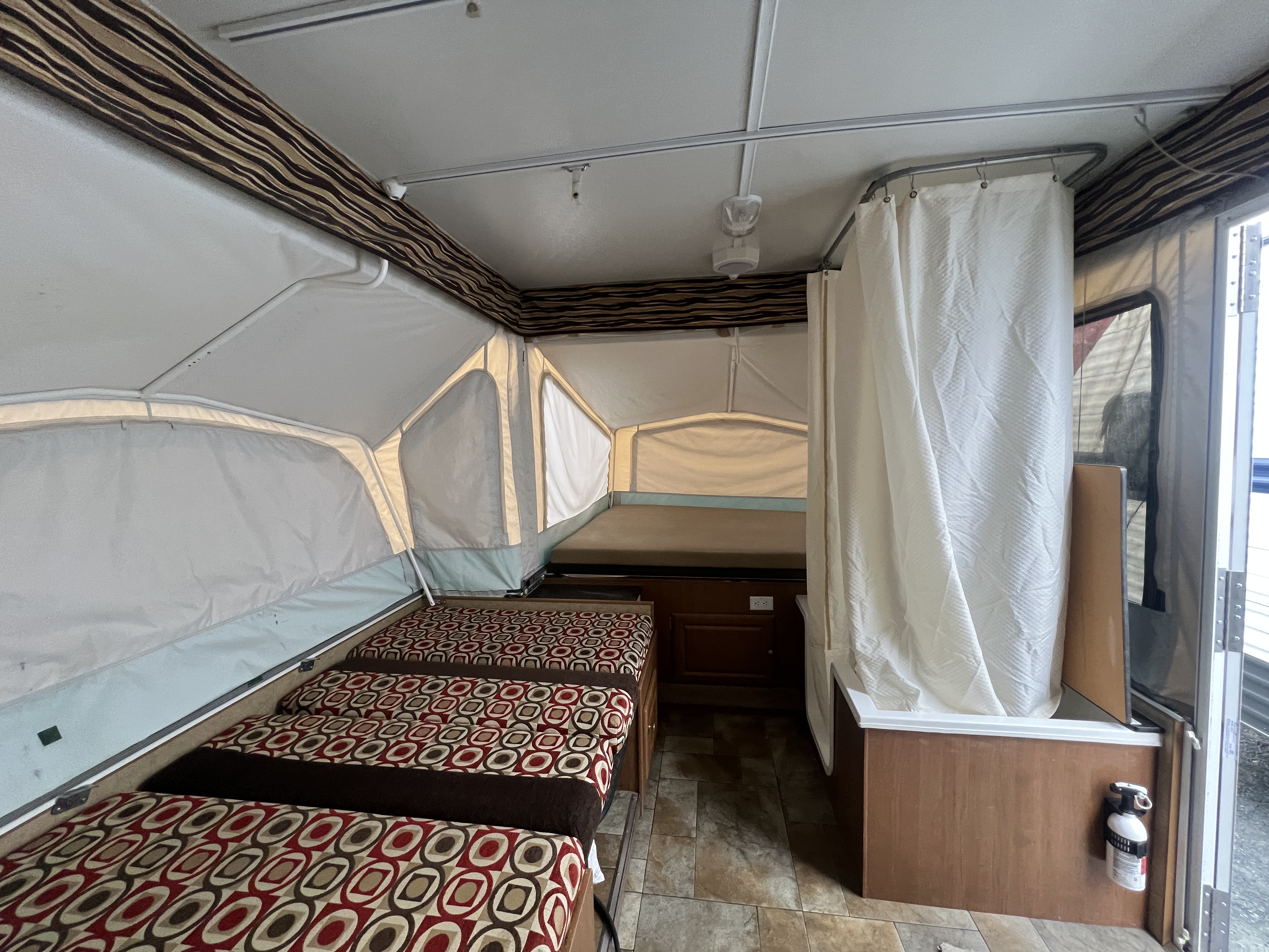 2013 Starcraft Comet 1222 - Image 18