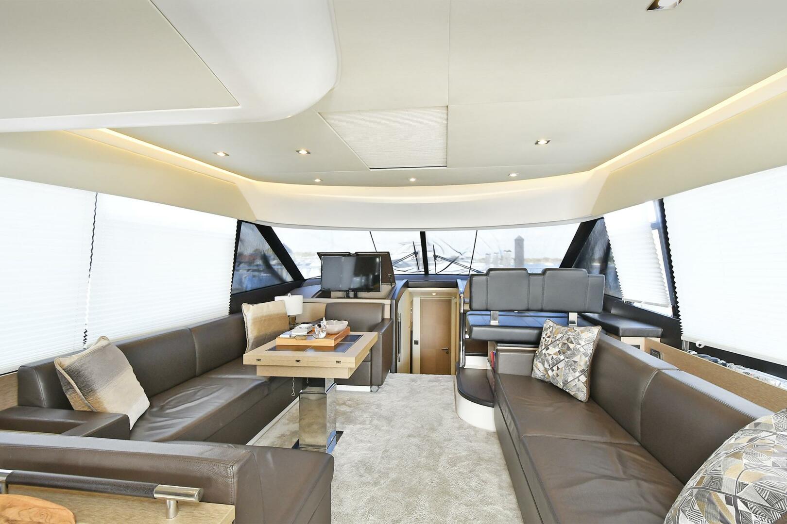 2018 Prestige 560 Fly - Image 24