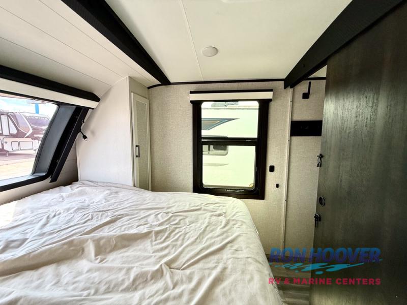 2024 JAYCO 32QBH - Image 24