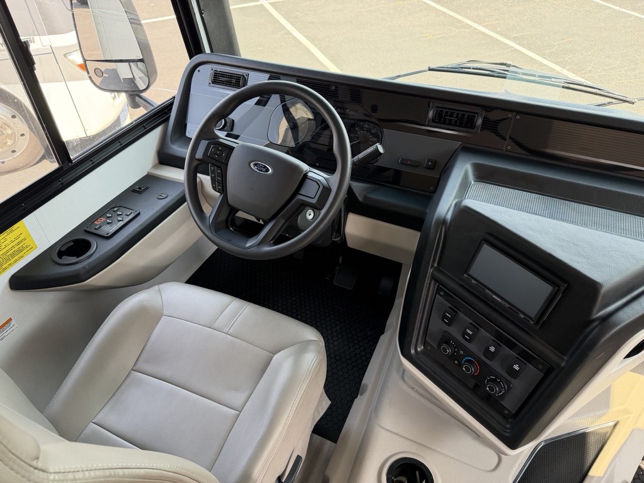 2026 Entegra Coach Vision SE 27ASE - Image 3