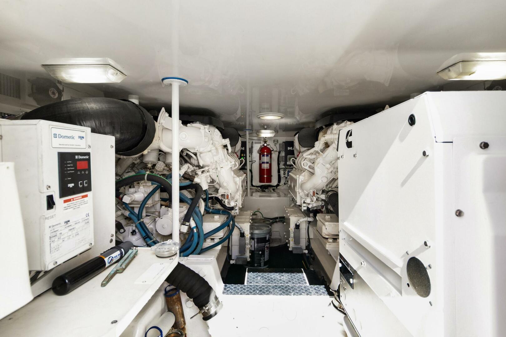 2015 Viking 46 Convertible - Image 36