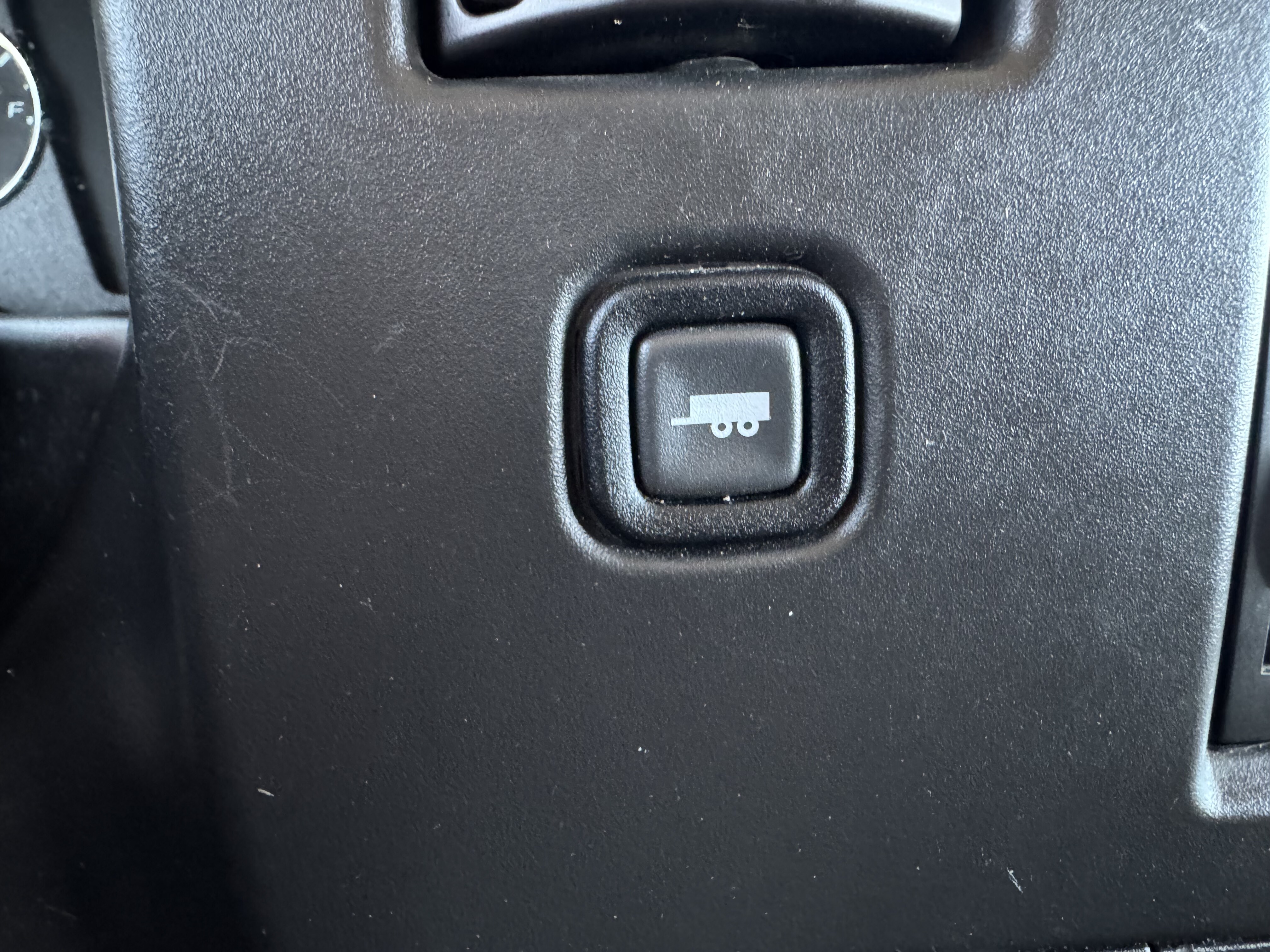 2022 GMC Savana 80952 - Image 18