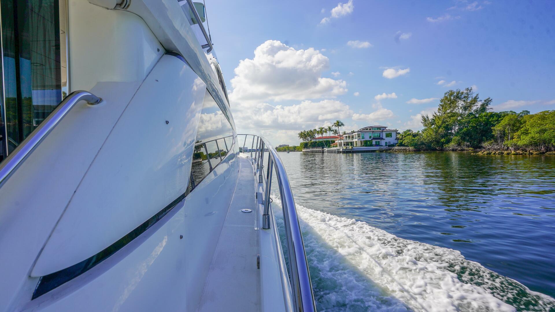 2009 Fairline - Image 44
