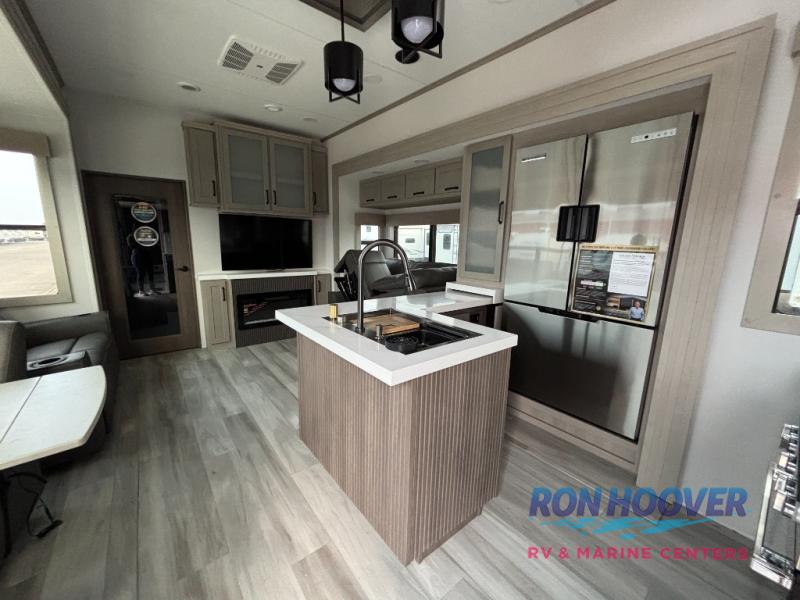 2025 GRAND DESIGN 395MS - Image 8